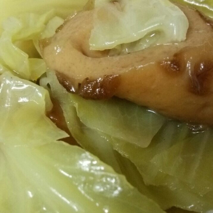 煮ちくわとキャベツの煮物